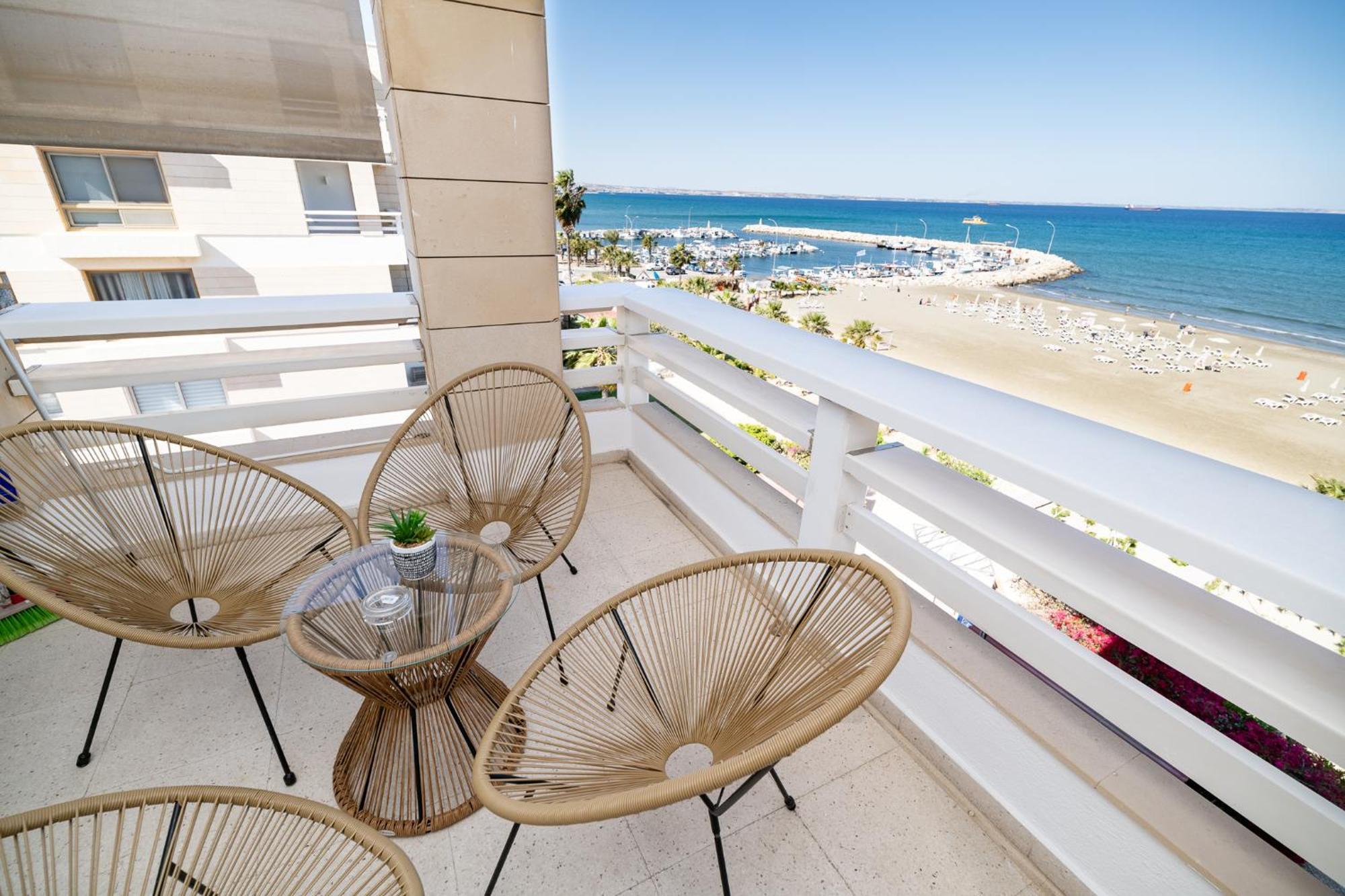Lazuli Beachfront Sea View Ap144 Larnaca Ngoại thất bức ảnh