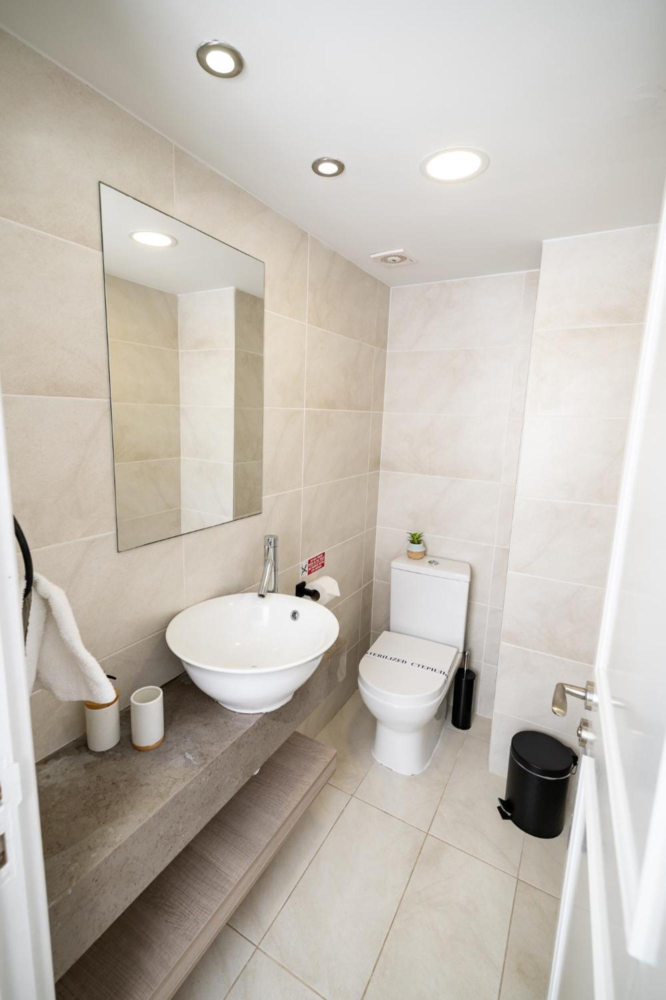 Lazuli Beachfront Sea View Ap144 Larnaca Ngoại thất bức ảnh